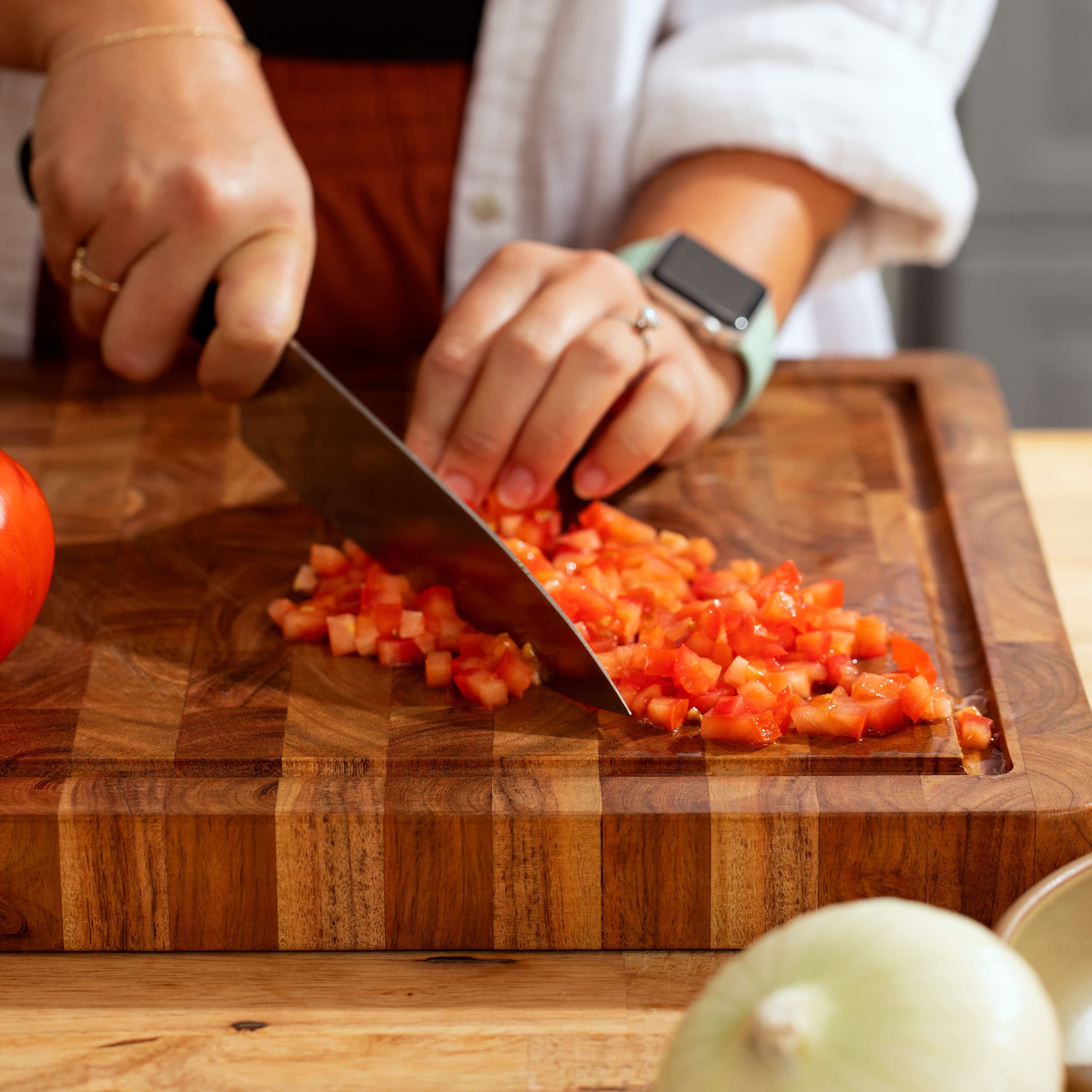 Large Acacia End Grain Wood Cutting Board with Juice Grooves and Handles, Thick Heavy-Duty Wooden Chopping Board, Extra Large Butcher Block for Kitchen - Carving Board and Cheese Board